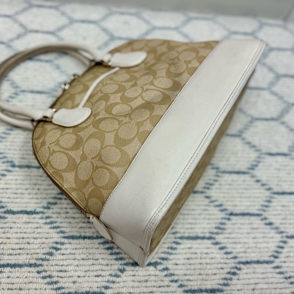 COACH Y2K Everyday Signature Monogram Coated Canvas Peyton Cora Dome Satchel Bag - Picture 9 of 16
